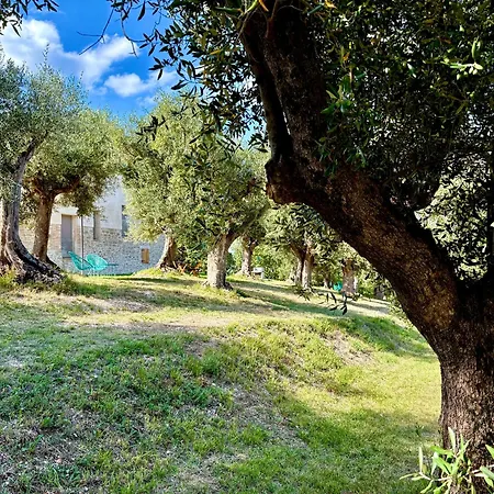 Casa Fugiano, * Castiglioni (Marche)