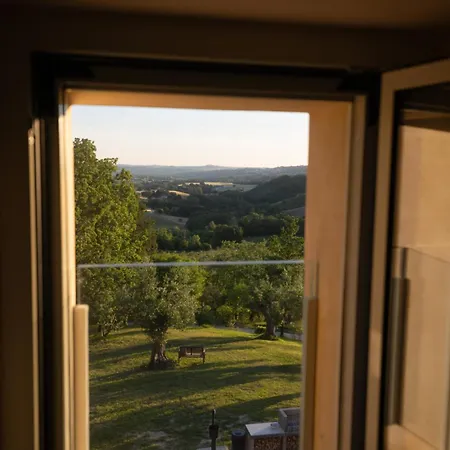 Casa Fugiano, * Castiglioni (Marche)