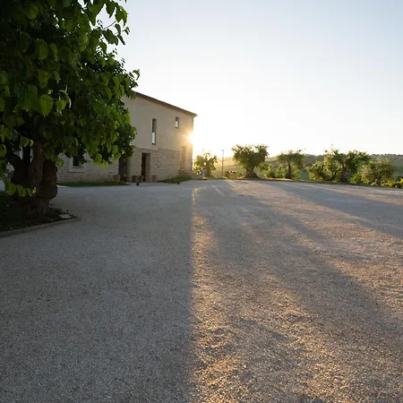 Casa Fugiano, * Castiglioni (Marche)